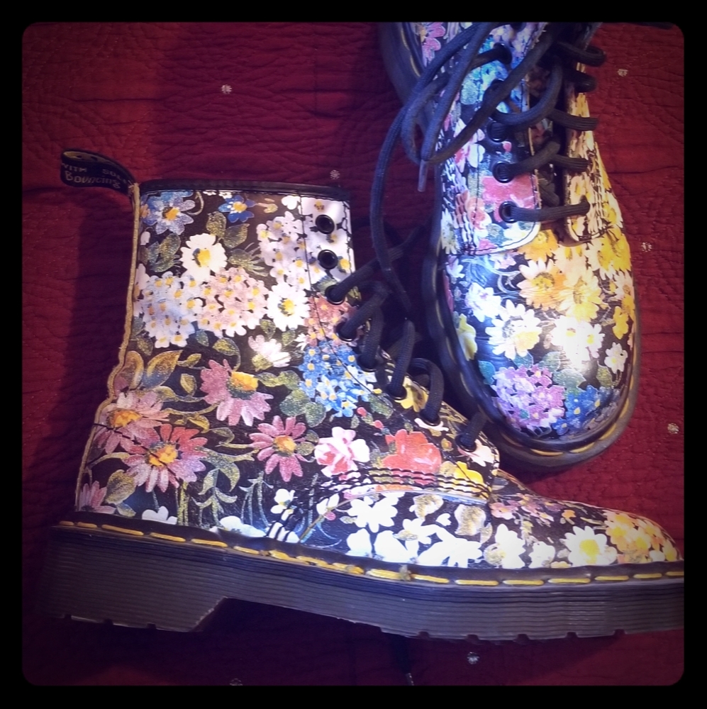 Doc Martens- Sienna Miller floral print boots